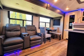 Luxury Glamping near Idaho Event Center in Nampa